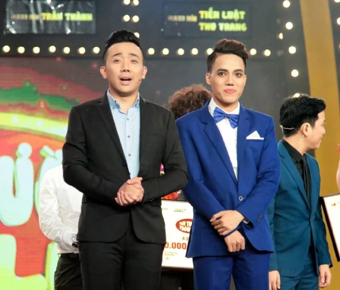 Trấn Thành và Duy Khương trong một cuộc thi truyền hình