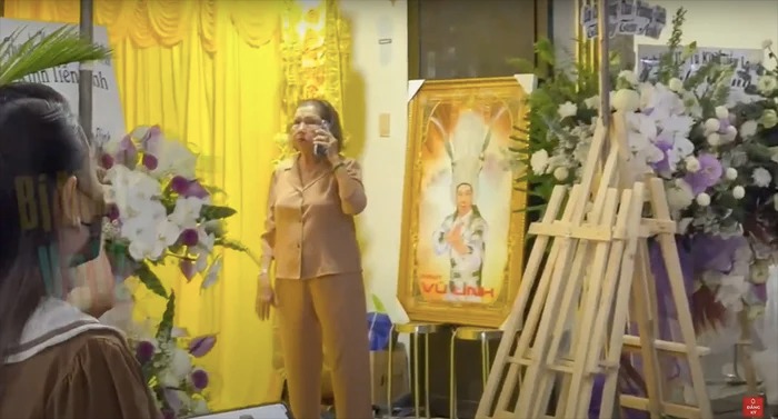 Hình ảnh của cố NSƯT được đặt ở khu vực trang trọng.