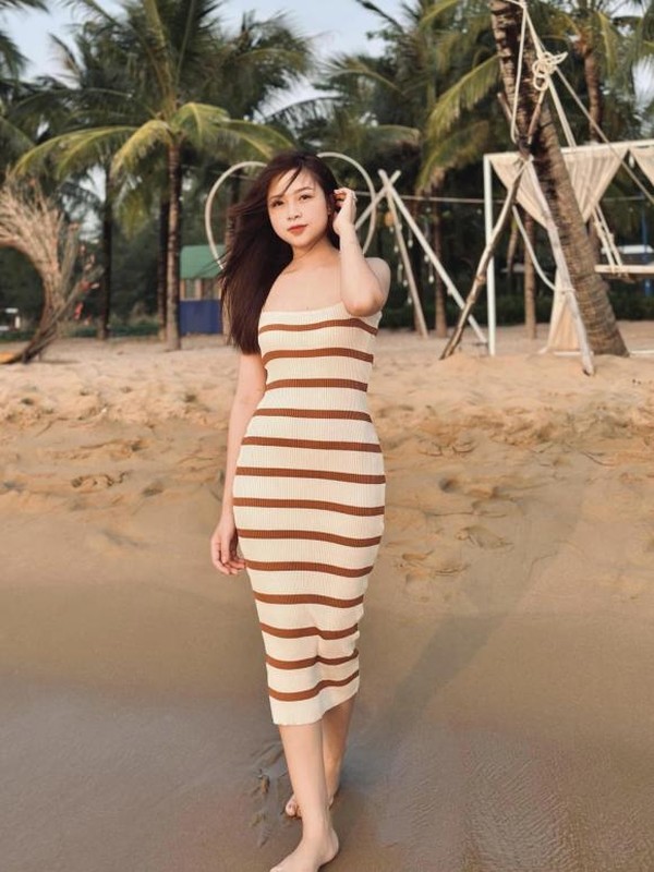 Dù đã trải qua 2 lần sinh nở nhưng vợ của Phan Văn Đức vẫn sở hữu vóc dáng xinh đẹp.