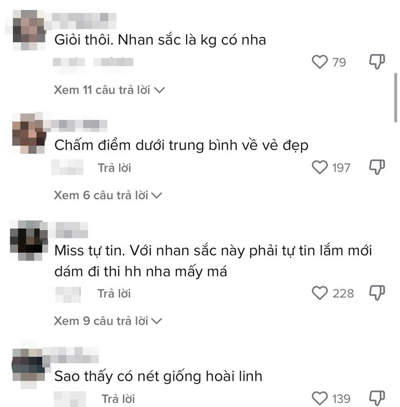 Mới đây, Thanh Thanh Huyền xuất hiện tại một sự kiện và chiếm spotlight với chiếc đầm o ép vòng 1. Tại đây, nhan sắc người đẹp qua ống kính camera thường một lần nữa gây chú