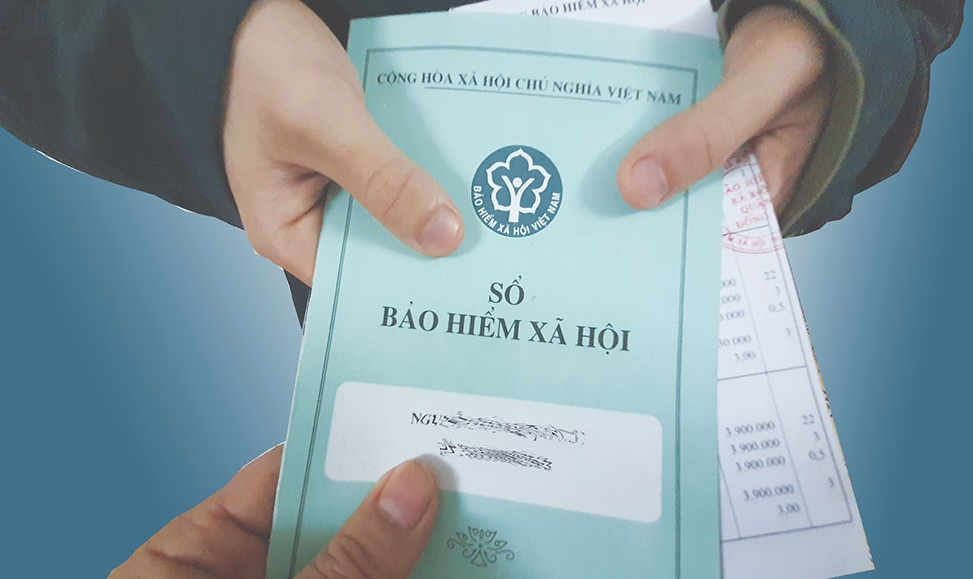 Rút BHXH một lần về già không được hưởng lương hưu. Ảnh: NLĐ.