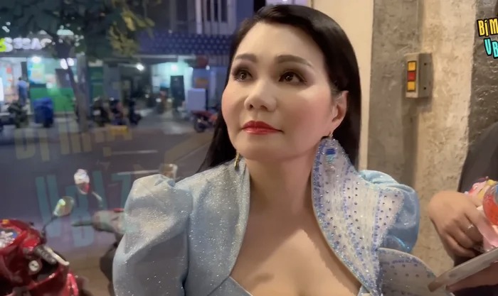 NSƯT Ngọc Huyền mới đây đã lên tiếng về một số bình luận cho rằng nữ nghệ sĩ giả vờ ngất xỉu. (Ảnh chụp màn hình Bí mật Vbiz).