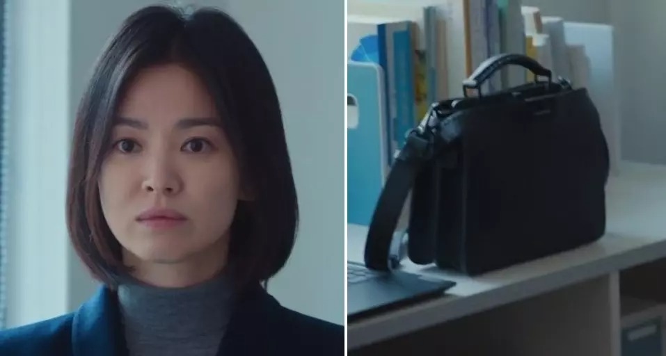 Trong phim, Song Hye Kyo thủ vai Moon Dong Eun - người từng bị bạo lực học đường vì ngoại hình và xuất thân nên đã lên kế hoạch trả thù trong thời gian dài. Tuy nhiên ở tập 6, cô xách đến buổi dạy đầu tiên ở trường tiểu học chiếc túi Fendi có giá 4.900 USD (khoảng hơn 115 triệu đồng).