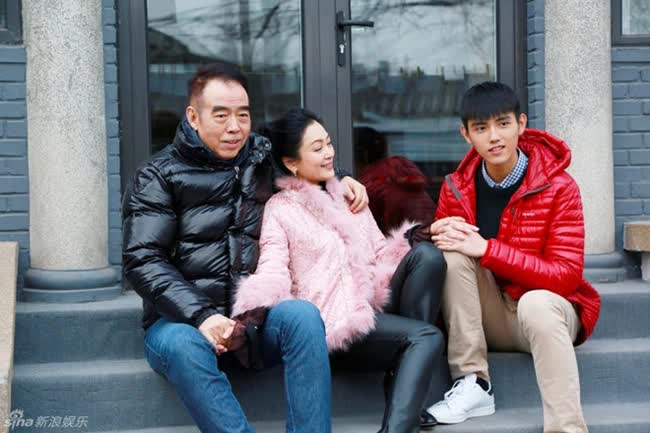 Trần Phi Vũ có bố mẹ quyền lực trong làng giải trí xứ Trung.