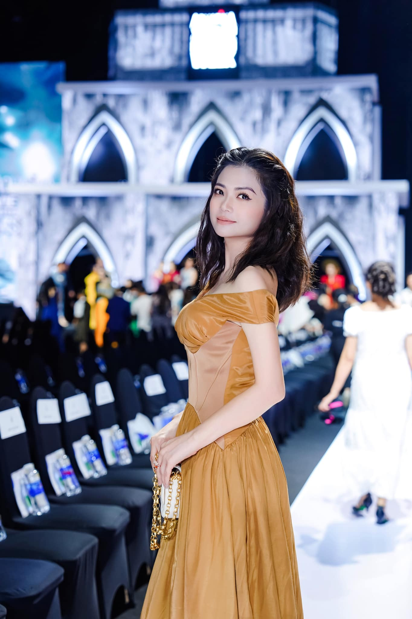 Sau này nữ diễn viên còn tham gia nhiều dự án phim khác như: Ký ức Điện Biên, Những công dân tập thể, Hai phía chân trời, Giọt nước mắt muộn màng, Tình khúc bạch dương, Hồ sơ cá sấu, Ngày mai bình yên.... Kiều Anh nhận danh hiệu NSƯT năm 2019. 