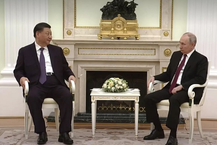 Ông Tập Cận Bình hội đàm với Tổng thống Nga Putin. Ảnh: RIA Novosti