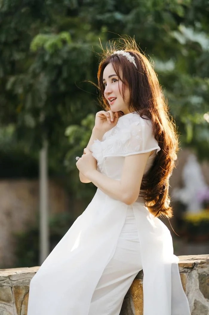 Những tâm sự của Vy Oanh nhanh chóng chạm tới trái tìm đồng cảm của khán giả.