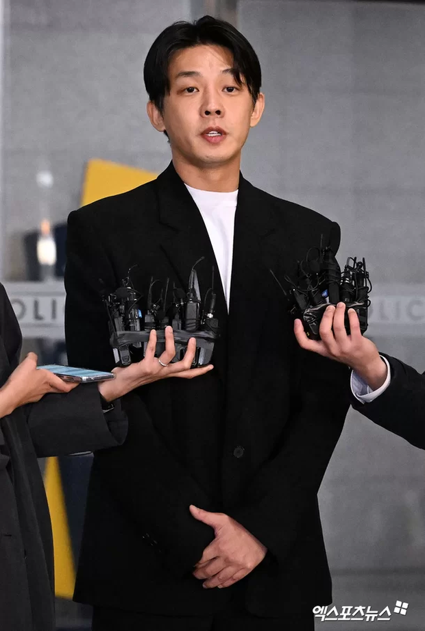 Yoo Ah In tiếp tục xin lỗi người hâm mộ, hứa sẽ sống lành mạnh hơn trong tương lai