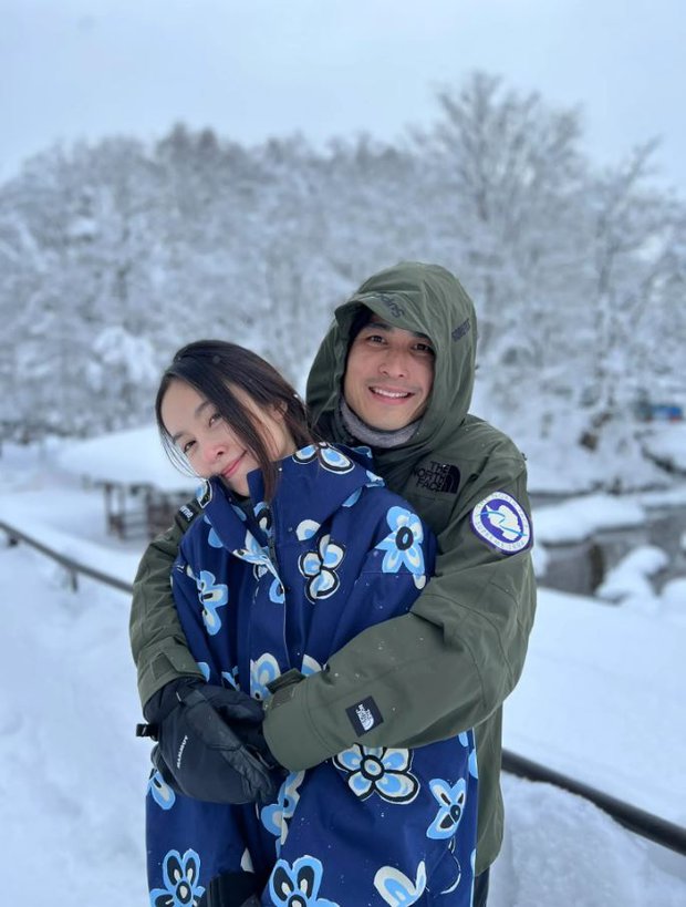 Nong Poy đang có cuộc sống tân hôn hạnh phúc bên cạnh ông xã điển trai