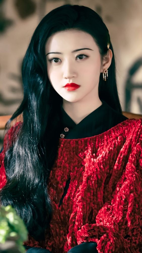 Ngày 2/4, những tâm tư của Cảnh Điềm khi cô thổ lộ trong chương trình truyền hình trở thành tiêu điểm được cư dân mạng quan tâm, chiếm vị trí thứ nhất và hạng 16 hot search Weibo. Cụ thể, năm 2019, Cảnh Điềm chia sẻ rằng bộ phim Tư Đằng đã giúp cô thoát khỏi sự u ám cuộc đời.