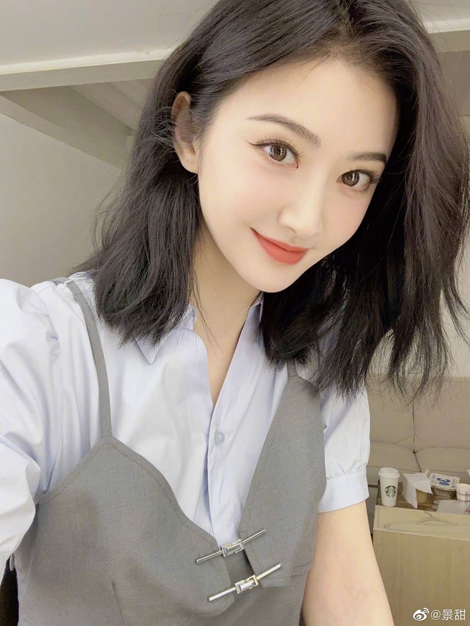 Ngày 1/4, khi truyền thông liên lạc với Trương Kế Khoa qua điện thoại, anh phủ nhận chuyện nợ nần cũng như phát tán video riêng tư. Nhưng khi phóng viên hỏi chi tiết, anh vội vàng cúp máy. Phía phòng làm việc của cựu vận động viên trước đó cũng lên văn bản phủ nhận và nói đang thu thập bằng chứng bảo vệ quyền lợi cho Trương Kế Khoa.