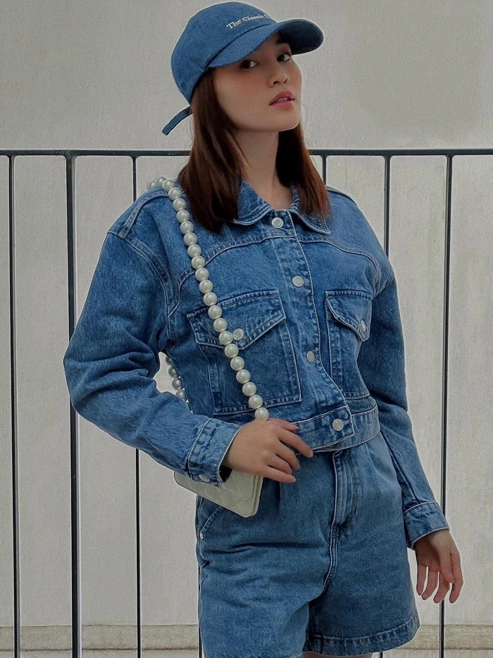 Nữ diễn viên 9x hạn chế chia sẻ chuyện tình cảm và cho biết khi nào quyết định những việc quan trọng, chín chắn sẽ công bố tới khán giả