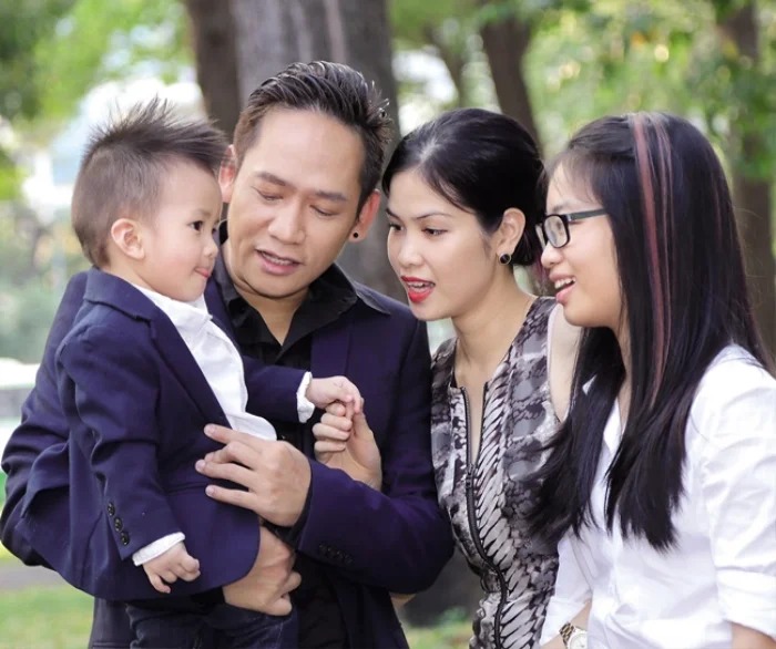 Gia mình viên mãn của ca sĩ Duy Mạnh.