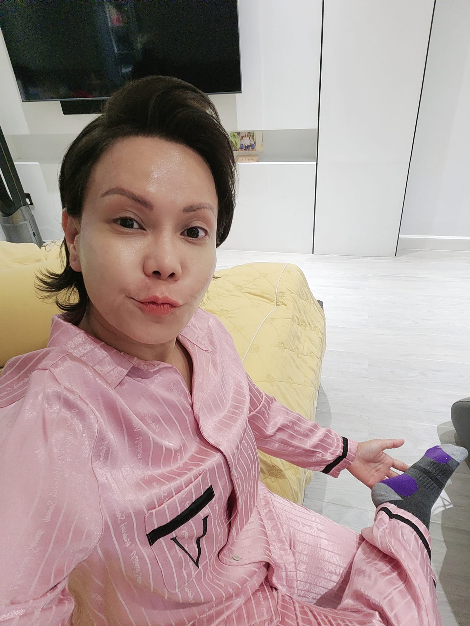 Việt Hương giữ tinh thần tích cực và thực hiện theo lời dặn dò của bác sĩ