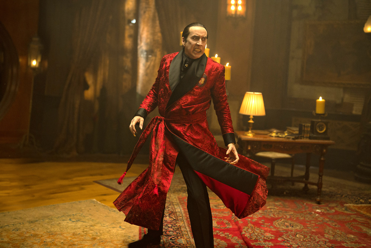 Nicolas Cage trong tạo hình Dracula trong bộ phim thứ 107 của sự nghiệp. 
