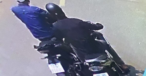 Xe của anh Q. được đẩy đi