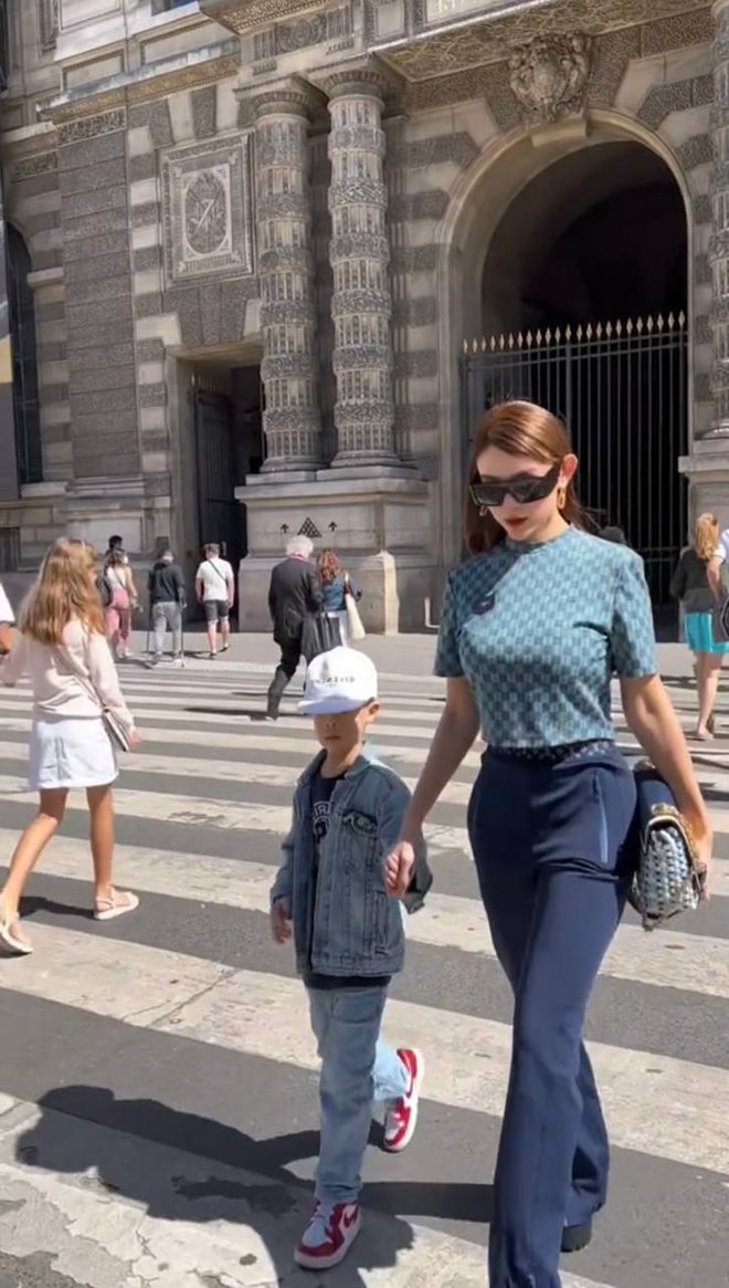 Body của bà mẹ 2 con khiến nhiều người ngưỡng mộ