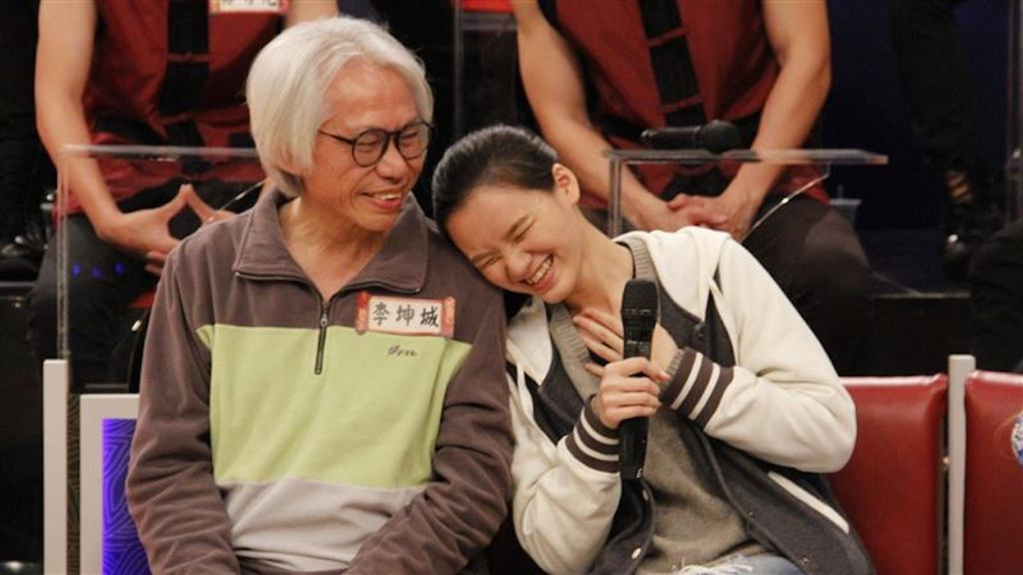 Lâm Tĩnh Ân bị cha từ mặt vì hẹn hò với Lý Khôn Thành.