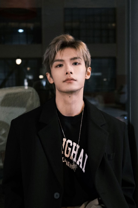 Triệu Dịch Khâm thừa nhận từng ngủ với các 