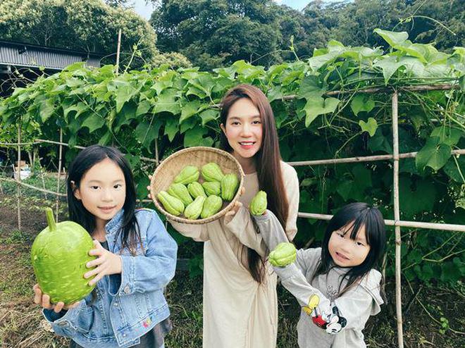 Vợ chồng Lý Hải thỉnh thoảng sẽ đưa các con về đây sống để các bé vui chơi, tận hưởng không khí trong lành