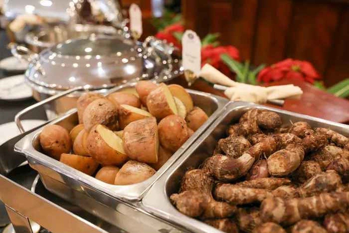 Bổ sung thêm các món chính là các thực phẩm bổ sung giúp các tuyển thủ không bị ngán trong các bữa ăn.