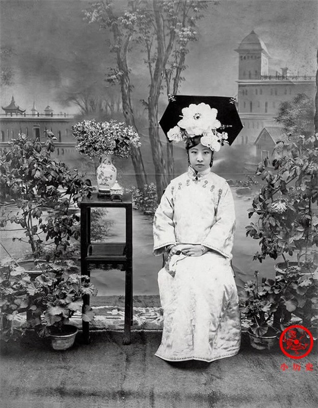 Dung mạo xinh đẹp của cách cách Uẩn Anh - em gái cùng cha cùng mẹ với Vua Phổ Nghi.