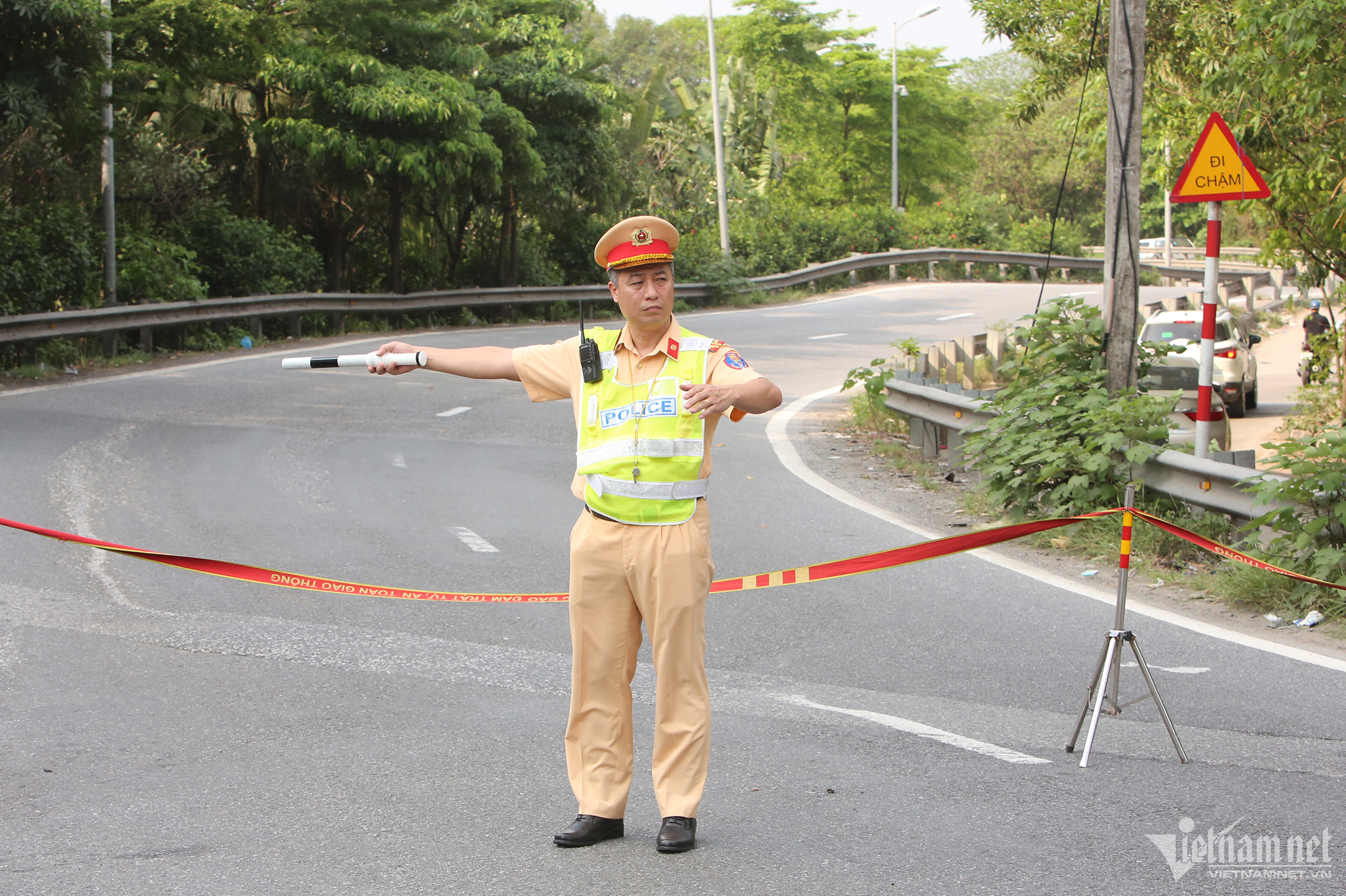 Đường dẫn lên Vành đai 3 trên cao được đóng tạm thời để giảm ùn tắc.