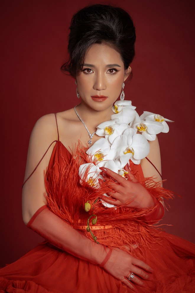 Trước câu hỏi về dự định tương lai, tiêu chí chọn bạn đời sau nhiều năm làm mẹ đơn thân, MC Cát Tường trải lòng: 