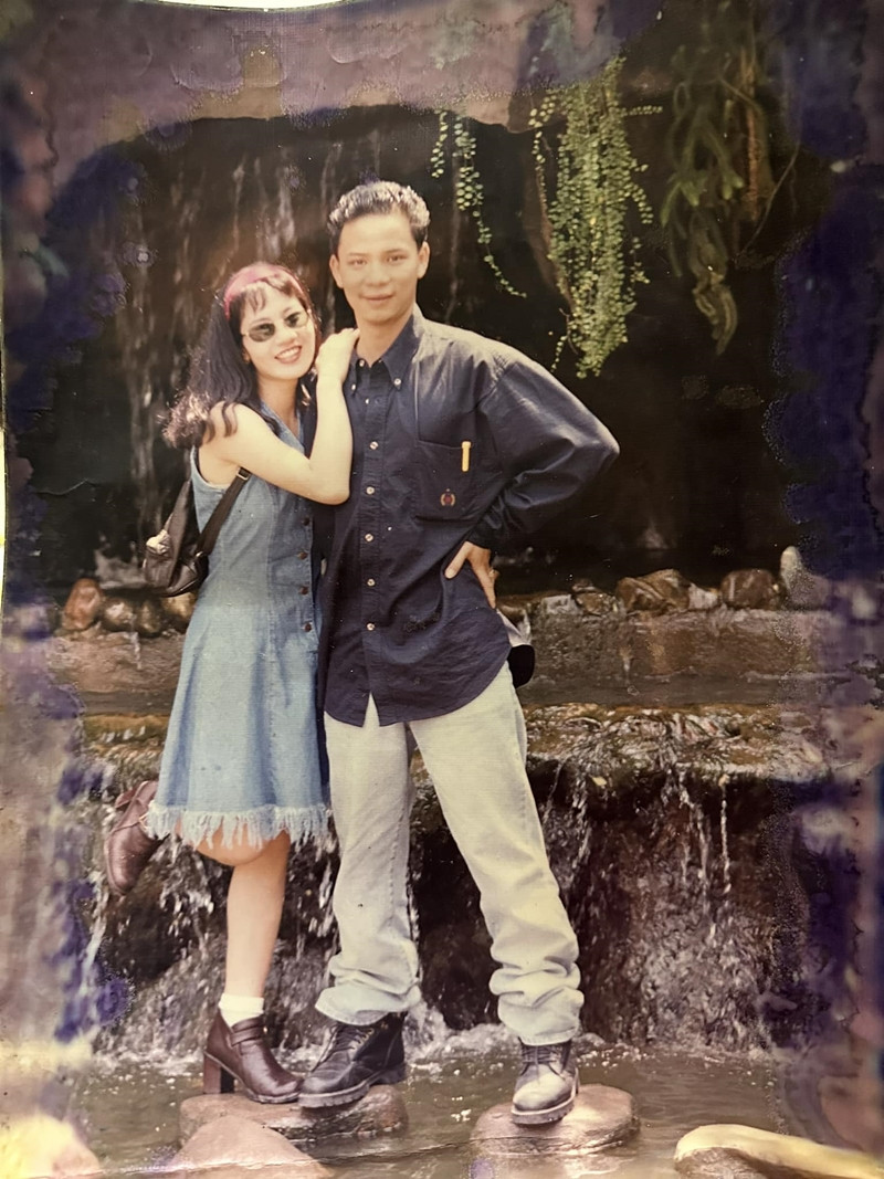 Nguyệt Hằng cho biết tài sản đầu tiên của cả hai là chiếc xe Kia Morning cũ, mua từ số tiền cô tích cóp nhờ đóng phim truyền hình dài tập. Thế nhưng, Anh Tuấn lại bảo cho vay để mua ô tô trả góp. 