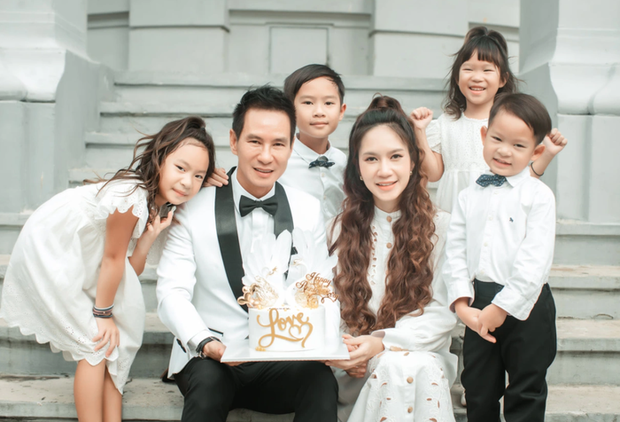 Sau 12 năm kết hôn, Lý Hải và Minh Hà đã có chung 4 người con