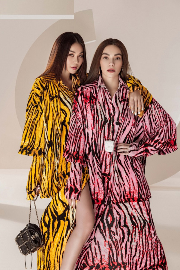 Cặp đôi mới đây lại ngồi 