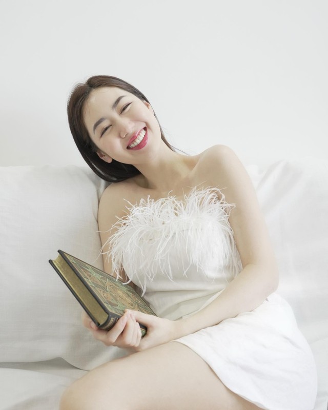 Các clip chia sẻ kinh nghiệm làm đẹp của Mai Vân Trang được nhiều khán giả theo dõi, chú ý. Ảnh: FBNV