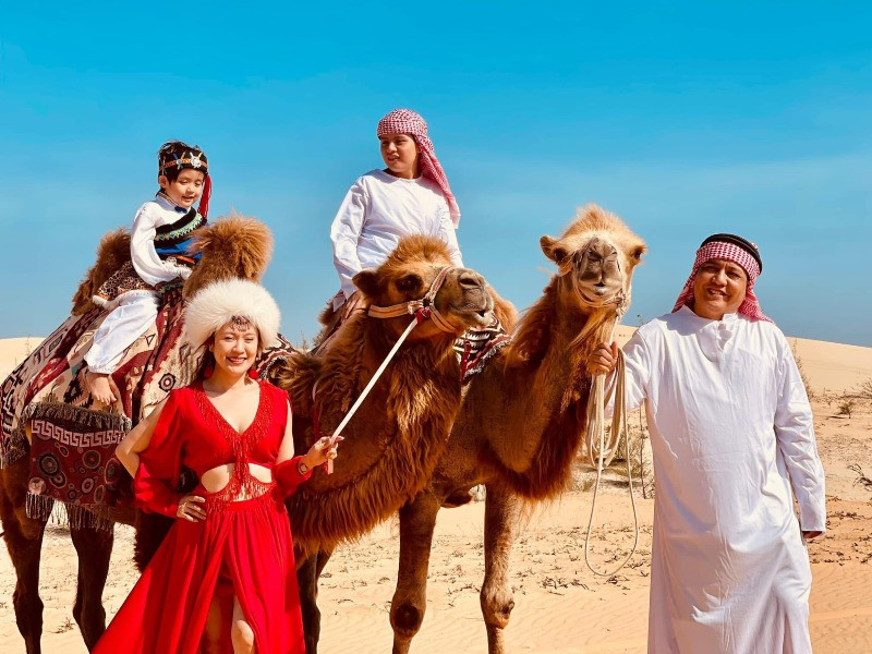 Dù có 2 con, Thanh Thúy vẫn giữ được nhan sắc xinh đẹp, vóc dáng săn chắc nhờ sinh hoạt điều độ, chăm tập thể dục, yoga mỗi ngày. 