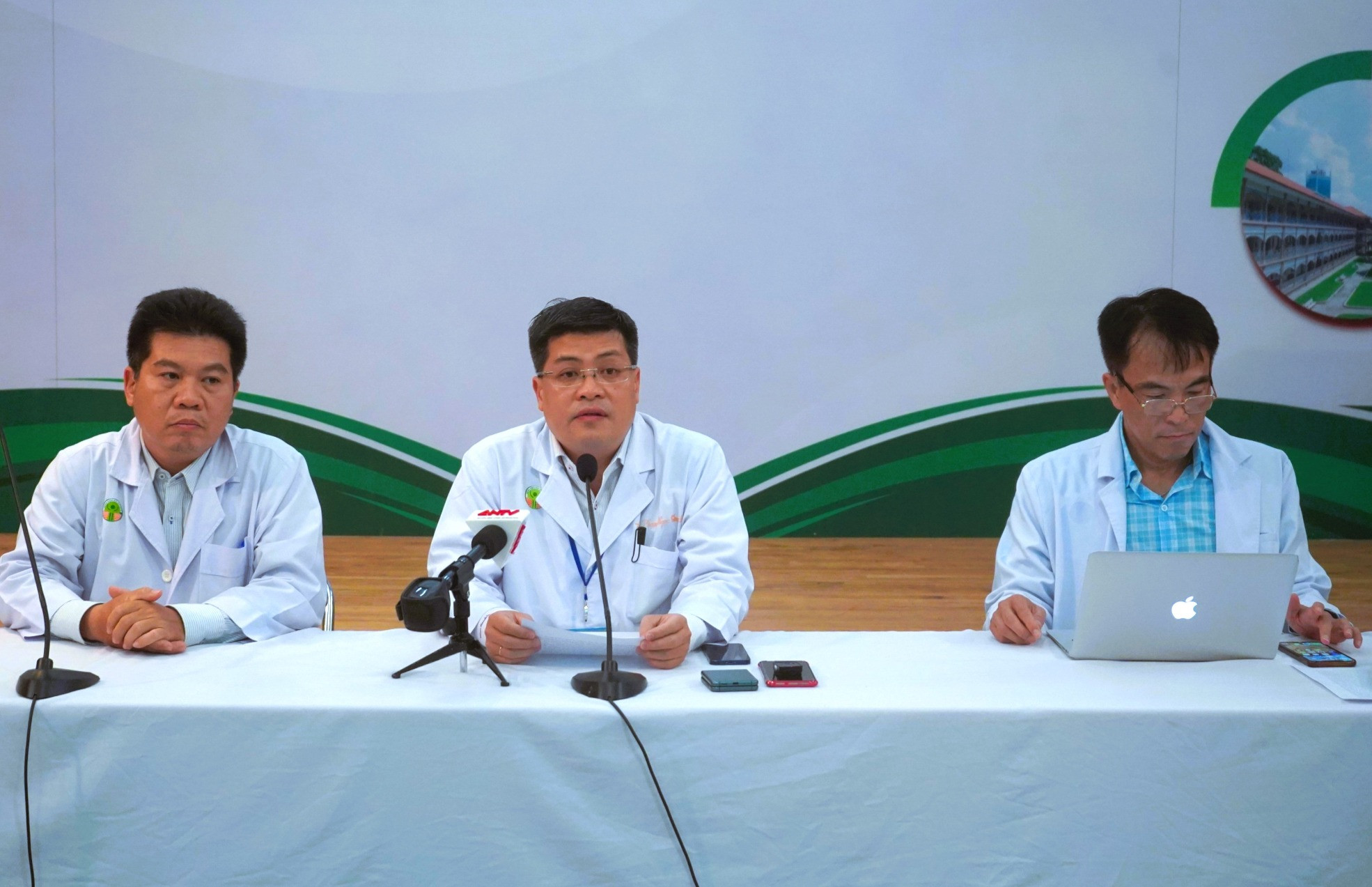 Buổi chia sẻ thông tin về lý do tạm ngừng ghép tạng của Bệnh viện Nhi đồng 2 TP.HCM chiều 22/5. 