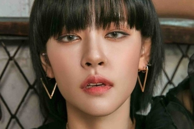 Nữ thần tượng Miya (Cựu thành viên GWSN)