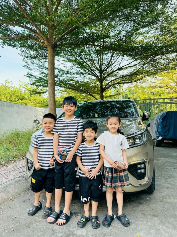 Các con của nữ ca sĩ và nhóc tỳ con riêng của Thành Đạt có mối quan hệ thân thiết