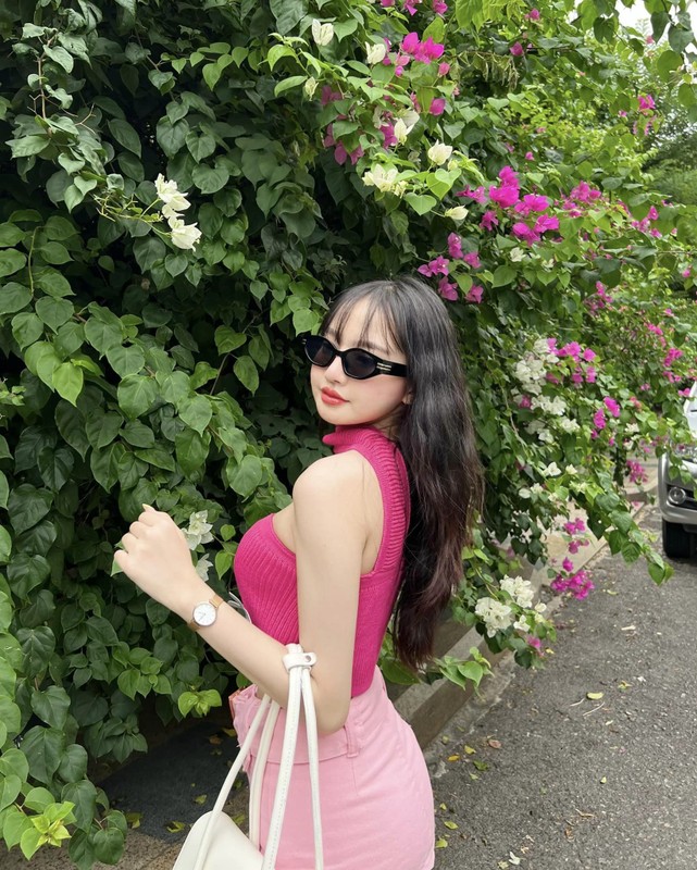 Không chỉ sở hữu nhan sắc xinh đẹp, Ngọc Anh được nhiều bạn trẻ ngưỡng mộ với thành tích học tập ấn tượng.