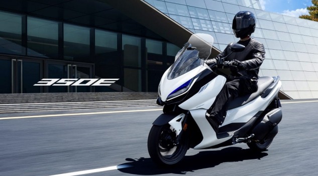 Cận cảnh xe ga mới ra mắt hút khách với giá rẻ, thiết kế siêu đẳng cấp, Honda SH gặp "ác mộng" lớn - Ảnh 3. Cận cảnh xe ga mới ra mắt hút khách với giá rẻ, thiết kế siêu đẳng cấp, Honda SH gặp "ác mộng" lớn - Ảnh 3.