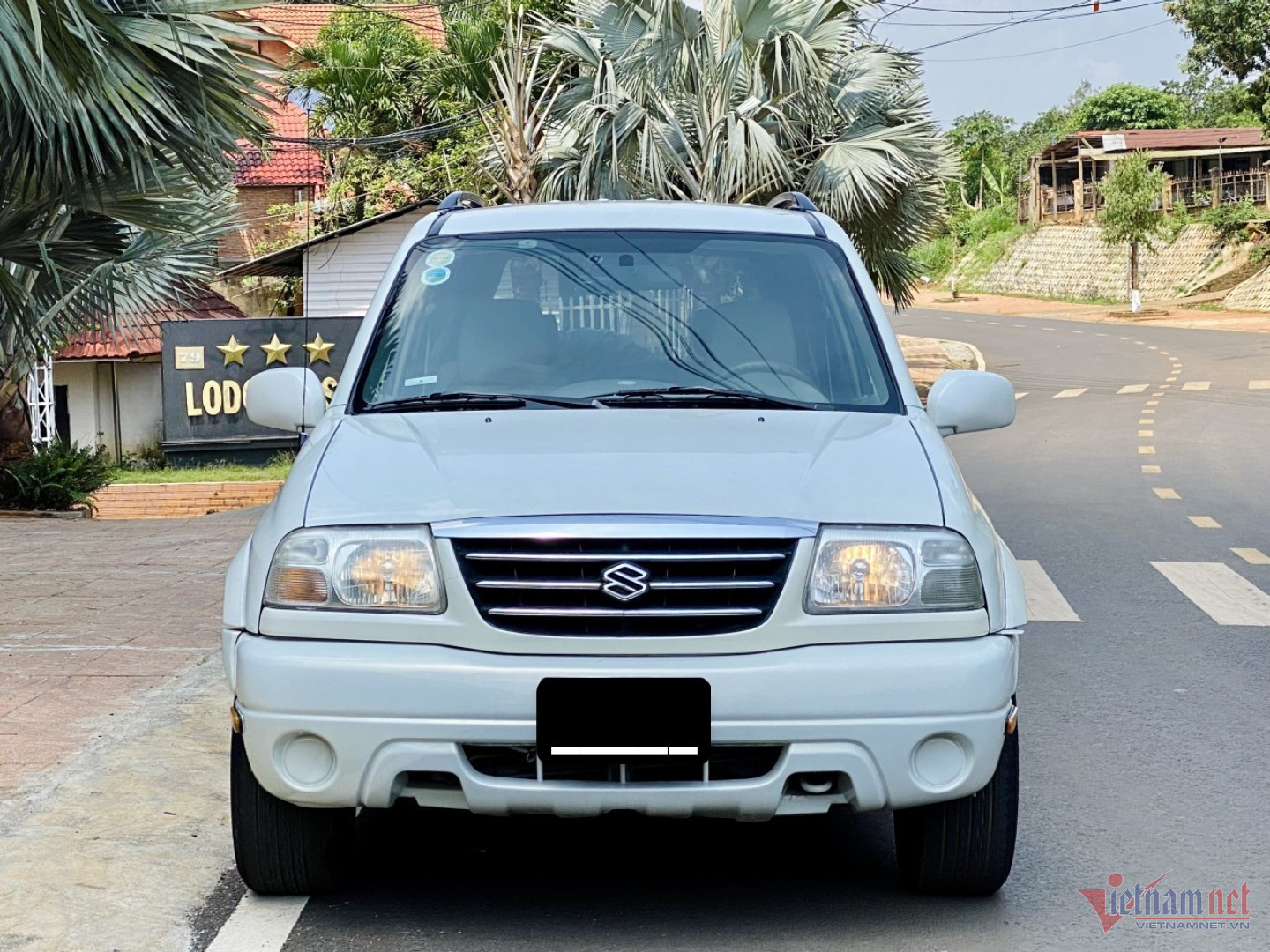 Chiếc Suzuki Grand Vitara đời 2003 này được nhập khẩu nguyên chiếc từ Mỹ. 