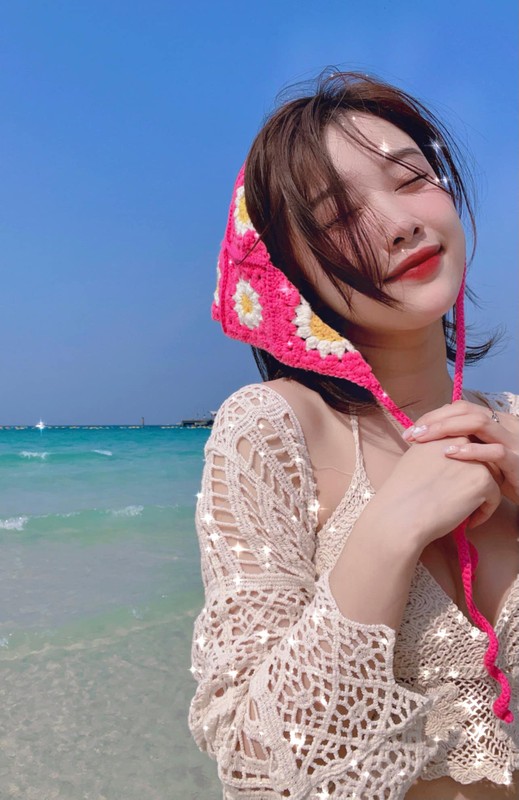 Bạn gái cũ Văn Toàn không còn xuất hiện với vẻ ngoài ngọt ngào, dịu dàng, e ấp như trước đây.