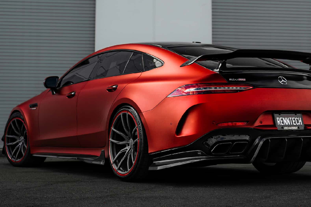 Theo RENNtech, gói nâng cấp RIIIx sẽ được thực hiện với số lượng giới hạn, có mức giá 94.980 USD (tương đương 2,213 tỷ đồng). Chi phí này chưa bao gồm chiếc xe GT63 có mức khởi điểm 160.000 USD (tương đương 3,728 tỷ đồng). Tại Việt Nam, giá xe Mercedes-AMG GT63 có mức khởi điểm gần 12 tỷ đồng. 