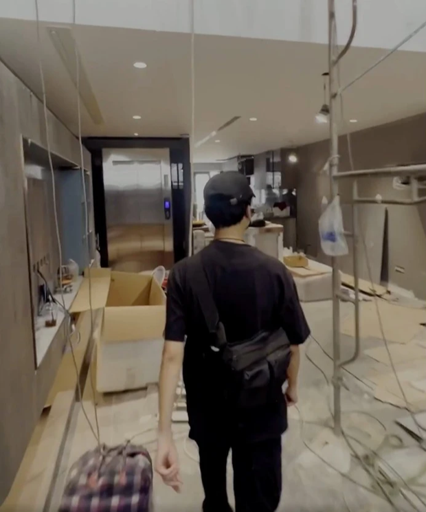 Căn nhà có cả thang máy