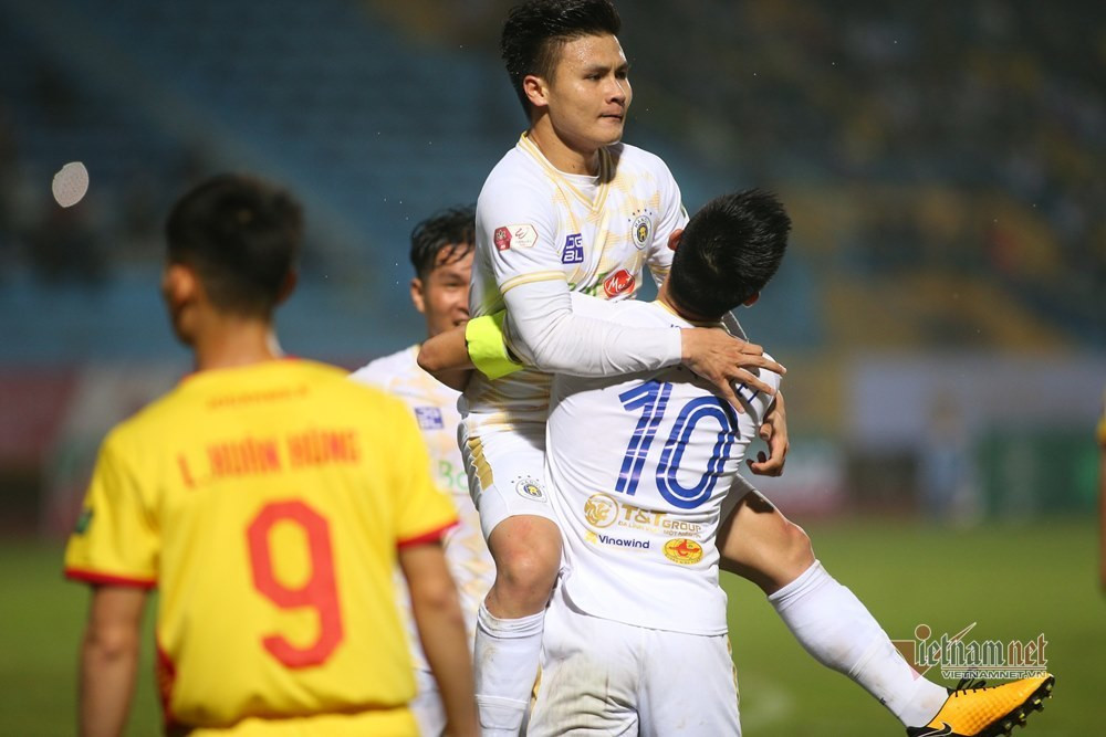 nhưng để bay cao và tiếp tục mơ xuất ngoại cần Quang Hải nỗ lực