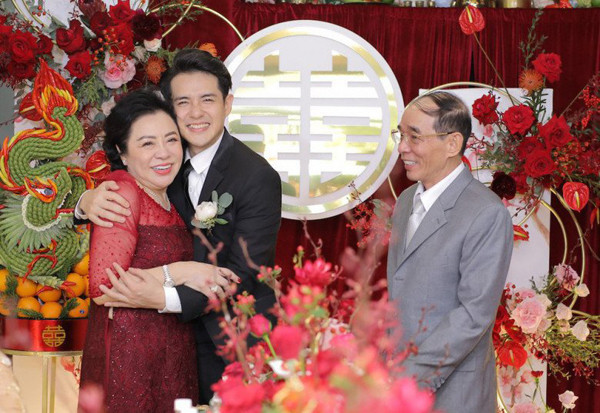 Đối với Ông Cao Thắng, mẹ và bố luôn là người đứng đằng sau thành công của anh trong sự nghiệp. 