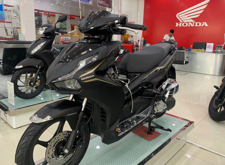 Honda Air Blade (giá từ 42 triệu đồng). 