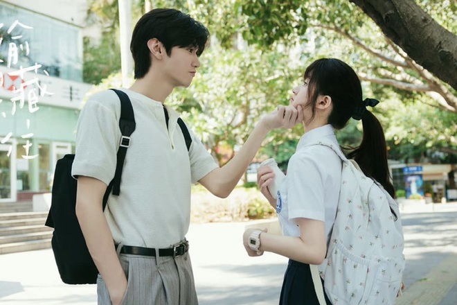 Nam chính gây phẫn nộ với cách xây dựng sai trái.