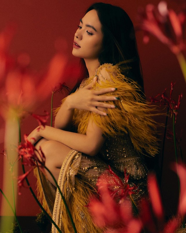 Trên Instagram, Thiên Trang chia sẻ rất nhiều hình ảnh cho thấy cô nàng có cuộc sống giàu có và sang chảnh.