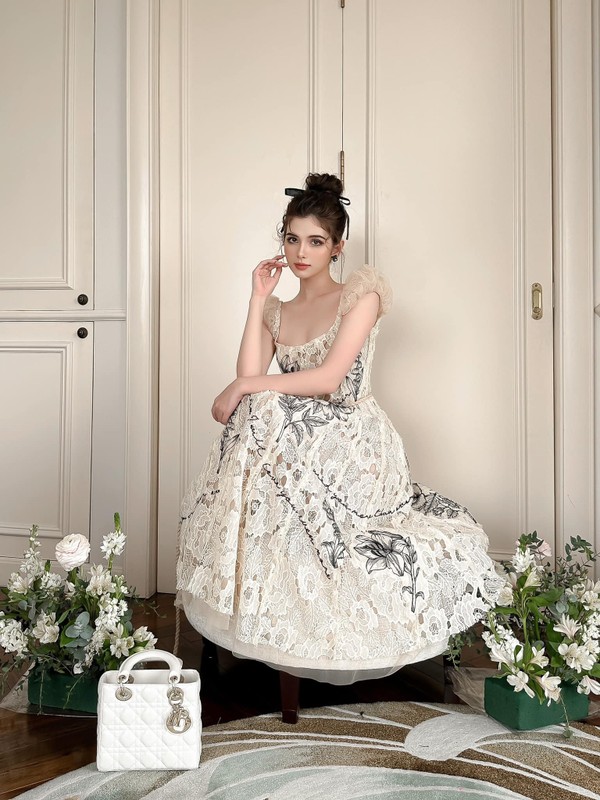 Sở hữu nhan sắc như thiên thần bước ra từ truyện tranh nên O'sullivan Xuân Mai được đặt nhiều danh xưng như 