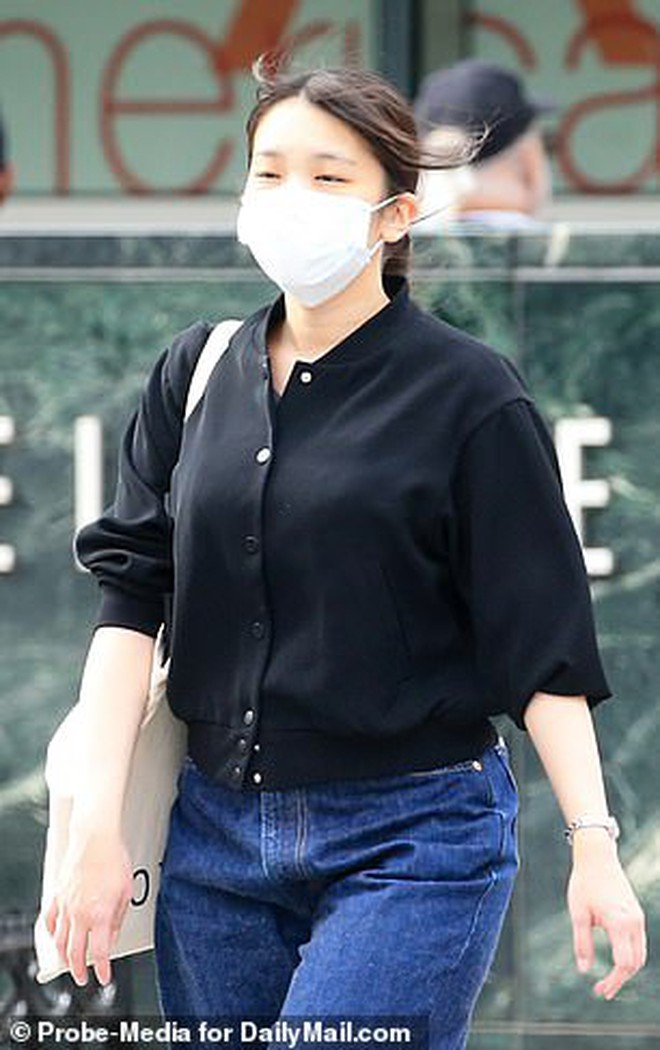 So với thời điểm còn là thành viên hoàng gia, Mako giờ giản dị và phóng khoáng hơn rất nhiều