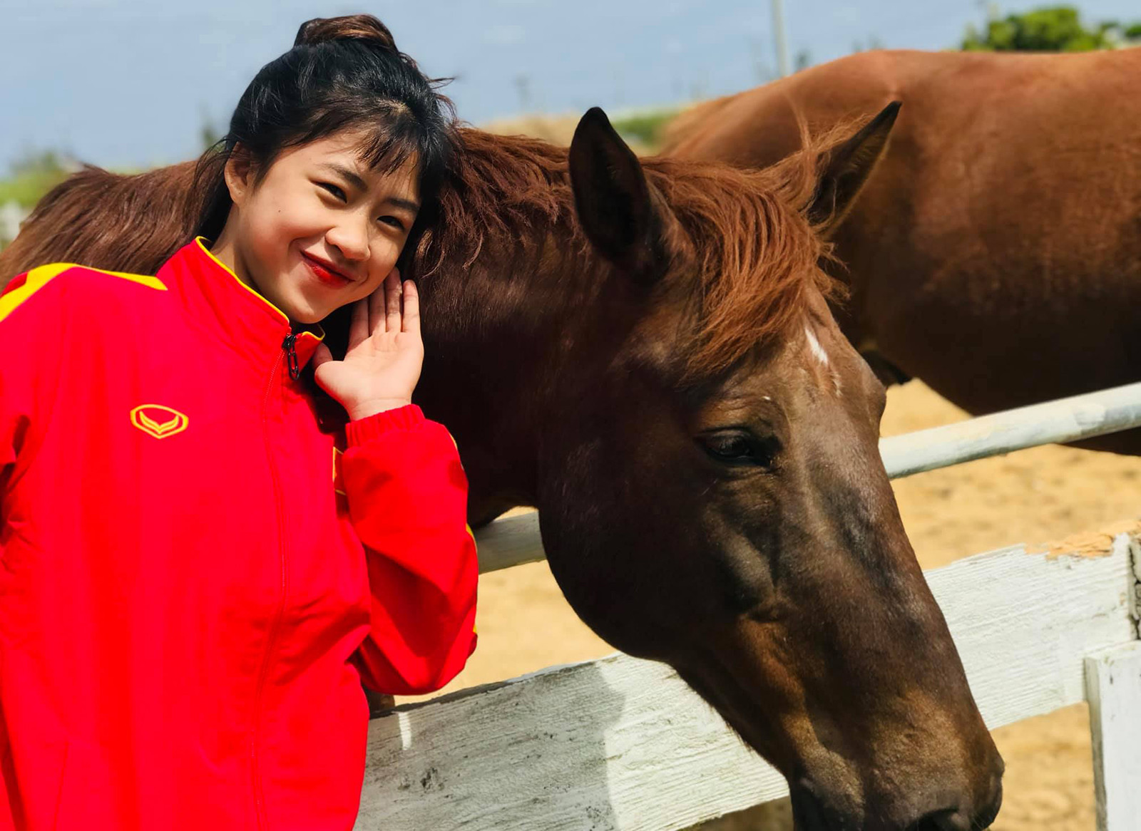 Một Thanh Nhã xinh xắn, 'điệu' thế này, ai nghĩ vừa làm cháy lưới tuyển nữ Đức